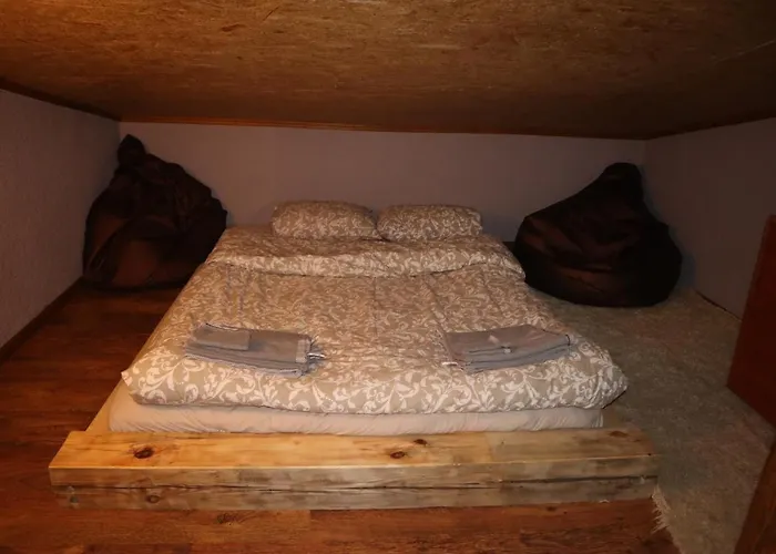 Roots Apartment